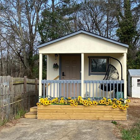 Your Own Cozy Tiny Home Austell Exteriör bild