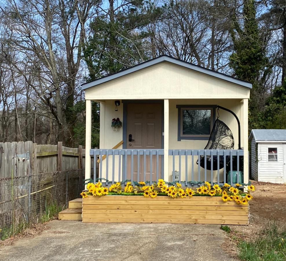 Your Own Cozy Tiny Home Austell Exteriör bild